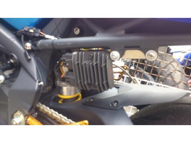 トライアンフ デイトナ675 レーサー icu racing team 99