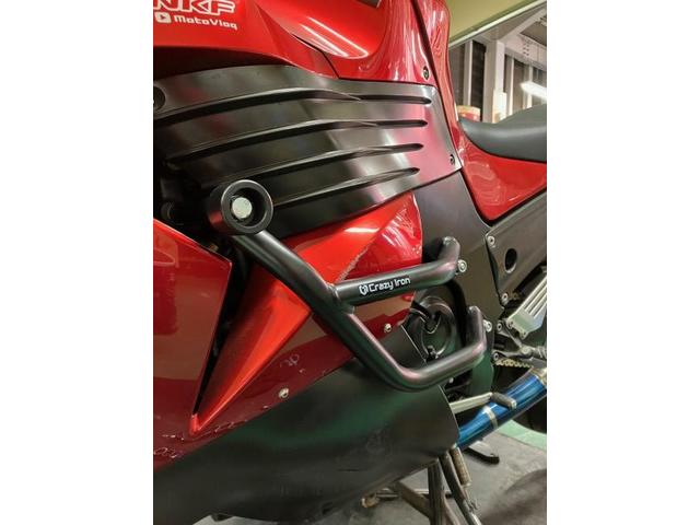 ZZR1400 ZX14R ｽﾀﾝﾄｹｰｼﾞ カスタム エンジンガード バイク修理 バイク