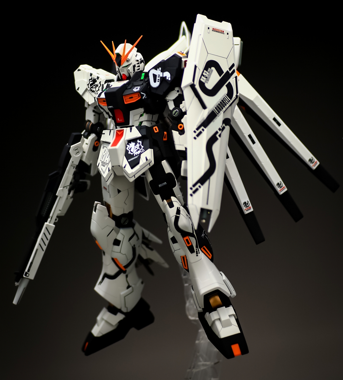 九龍ガンダム DRW仕様 MG ニューガンダムVer.Ka 改造制作 V18【ぷらも