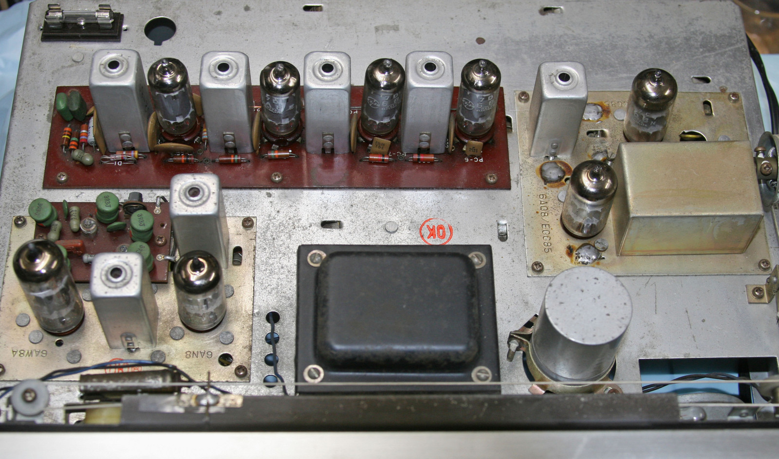 古いラジオの修理（TRIO FX46K 真空管 FMステレオ・チューナー）: 町の