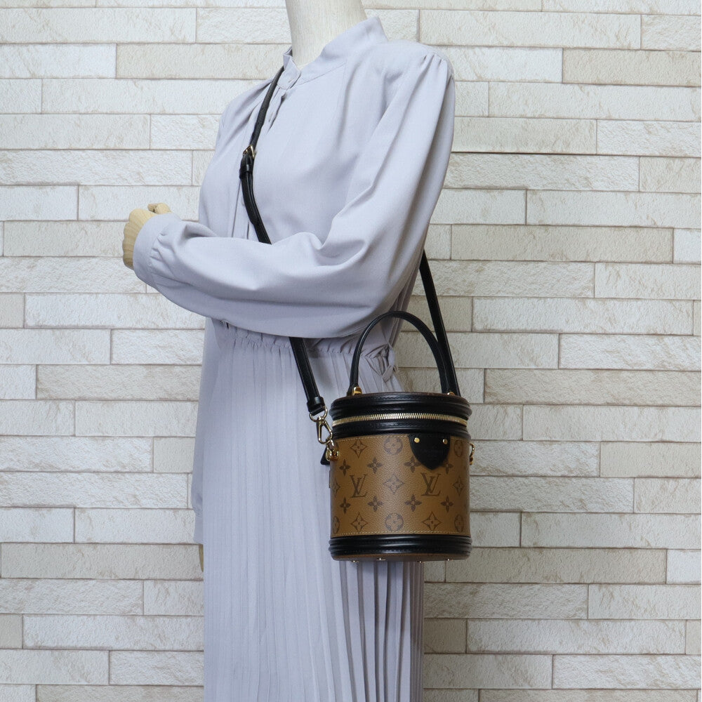 LOUIS VUITTON ルイヴィトン カンヌ モノグラムリバース ショルダー