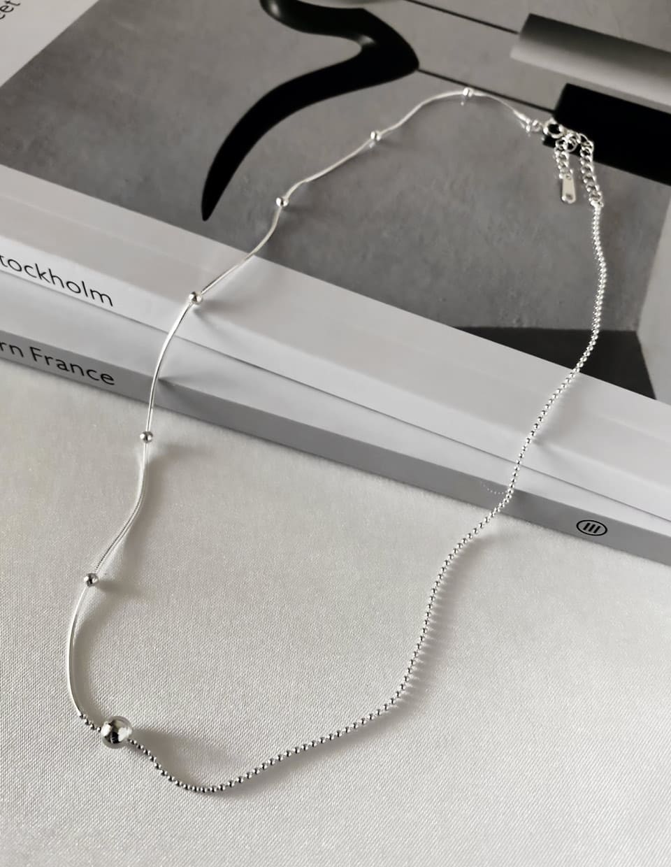 ハーフチェーンボールネックレス SV925 – 金属アレルギー対応の