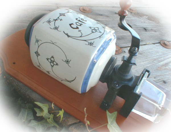 アンティーク 壁掛けコーヒーミル 壁掛けコーヒーグラインダー 壁掛け