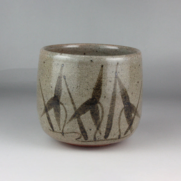 中里太郎右衛門窯 作 唐津猪口(絵唐津 オモダカ) – ギャラリー一番館