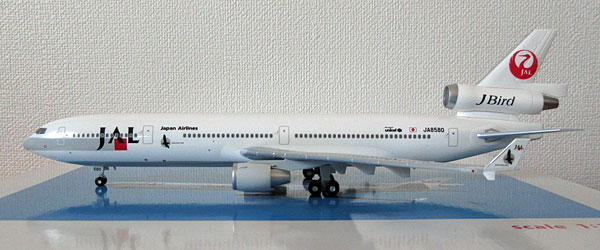 1/200 JALUX MD-11 J Bird