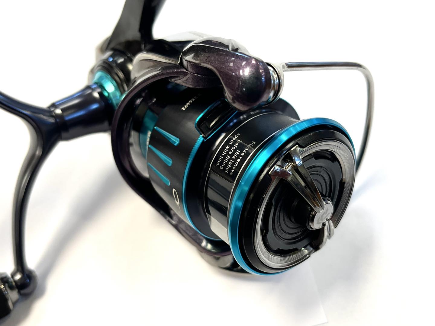 NEW REEL DAIWA 23 EMERALDAS RX FC LT 2500S-H-DH | Reel | Tackle Berry