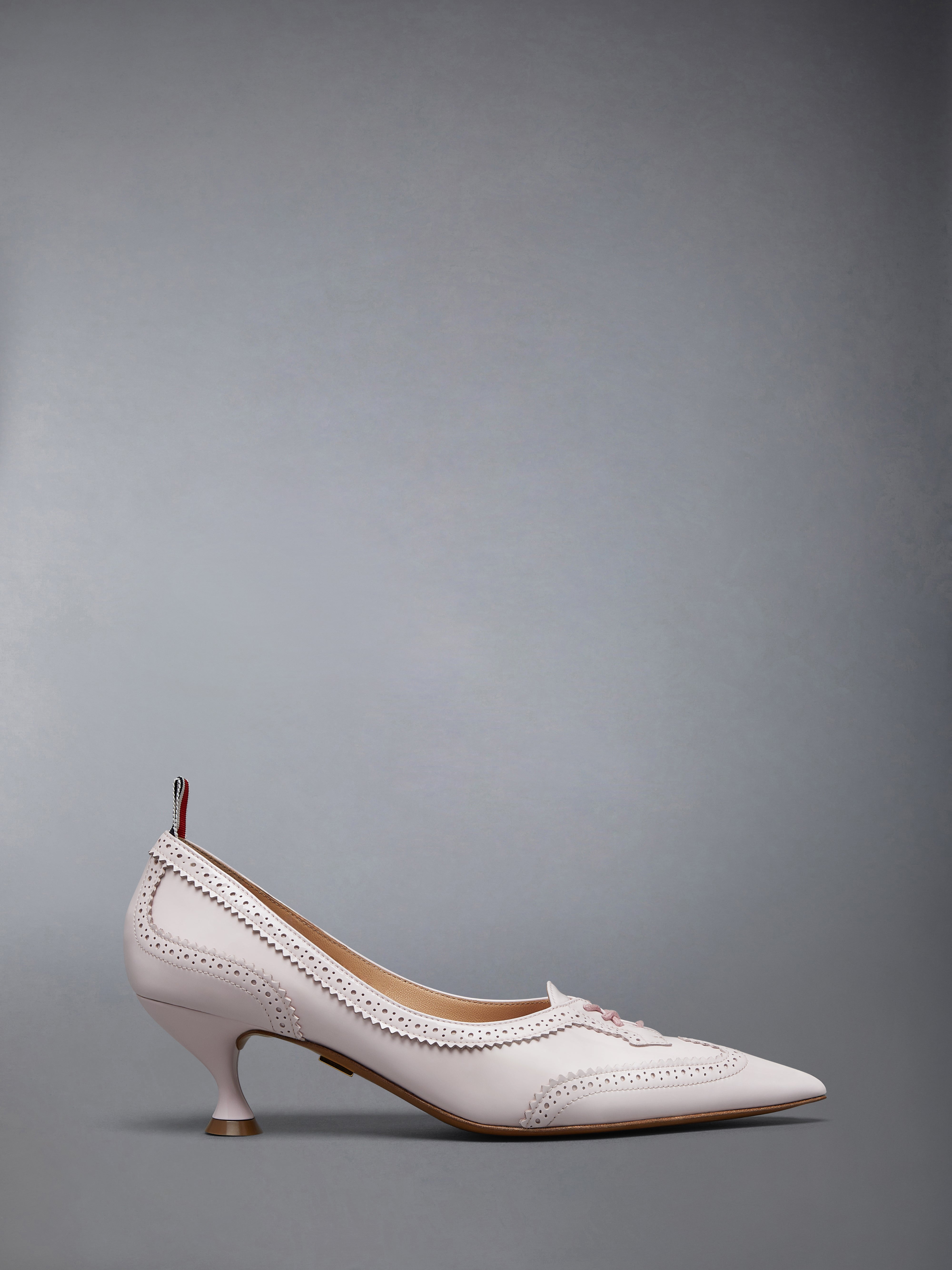 ソフト パテントーレザー ウィングチップ 50mm カーブヒール パンプス