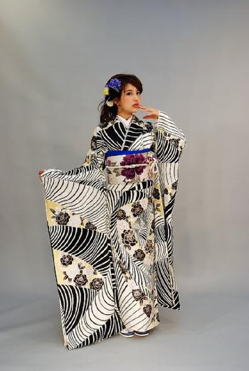 白黒幾何薔薇文様 ご購入 着物＆レンタル つむぎや