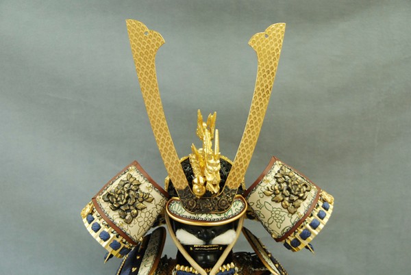 忠保作 13号 覇王 単品 鎧飾 ｜五月人形・雛人形なら人形の和光