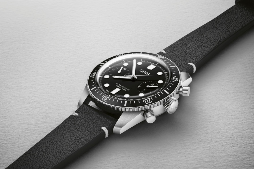 オリス「ダイバーズ65 クロノグラフ」が、コンパクトな40mmケースに