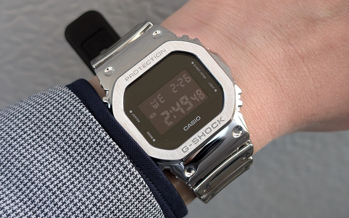 G-SHOCKの2025年新作「FINE METALLIC SERIES」を実機レビュー！ 新開発