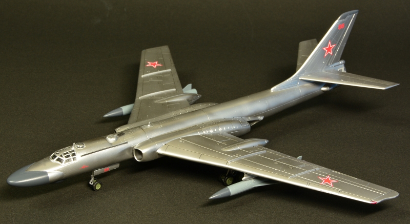 完成品Tu16K-10-26 バジャーC Mod.（トランペッター 144）