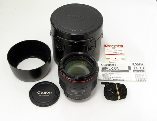 カメラの八百富｜なんでこんなに箱がでかいんだ？CANON EF 85mm F1.2L