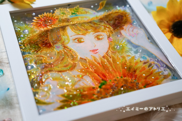 ガラス絵の具でステンドグラス風アート「真夏の少女・黄」 - エイミー