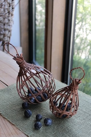 山葡萄すみカゴ くるみ炭入り 商品詳細｜山葡萄かごバック・猫の