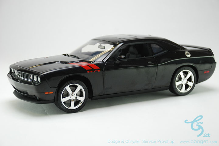 ダッジ チャレンジャー ミニカー 1/18 | ダッジ・ジープ・クライスラー