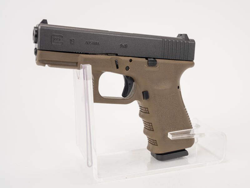 New Glock 19 Gen 3 Flat Dark Earth 9mm PI1950203D | 15+1 Rounds