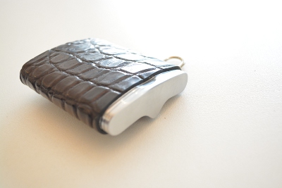 439-01 2014A/W オイルクロコ携帯灰皿 イサムカタヤマ バックラッシュ