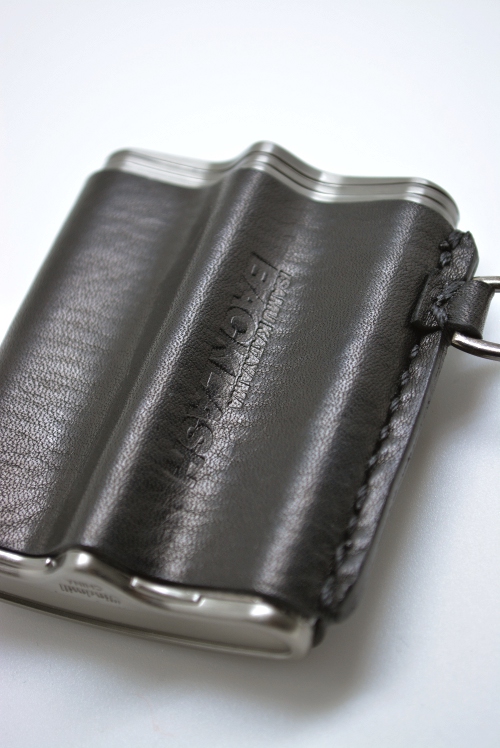 439-03 通販 グィディオイルカーフ携帯灰皿 イサムカタヤマ バック