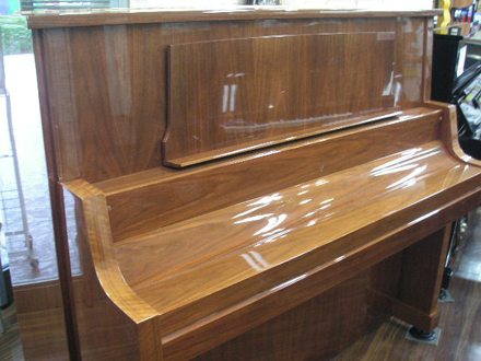 KAWAI KL-702 - 第一楽器株式会社