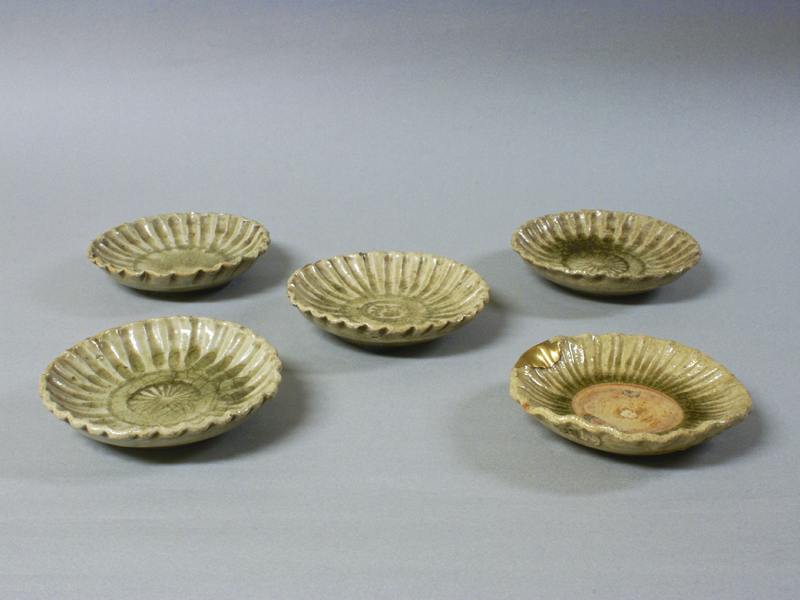 風招 - 黄瀬戸菊皿5客 | 古美術品専門サイト fufufufu.com