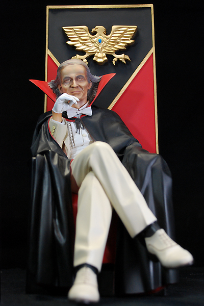 Volks】 LEGEND OF DARKSIDE 1/6 死神博士 王座の像