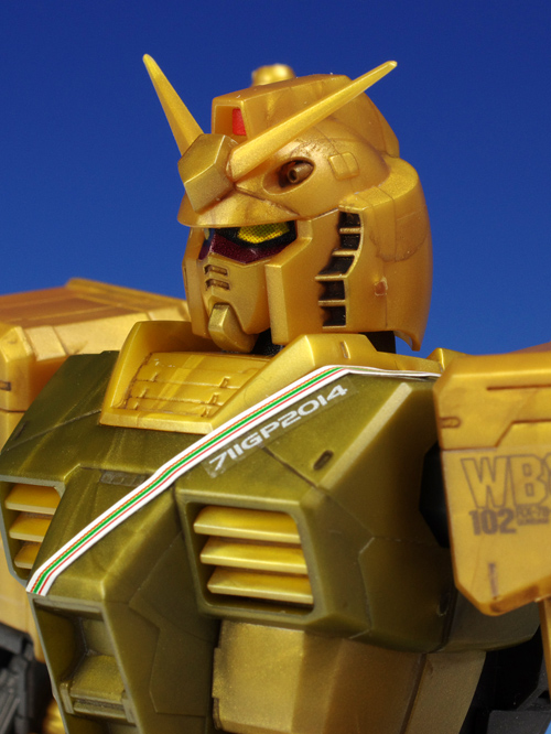 Limited HG 1/144 RX-78-2 Gundam Gold Injection Color Seven Eleven