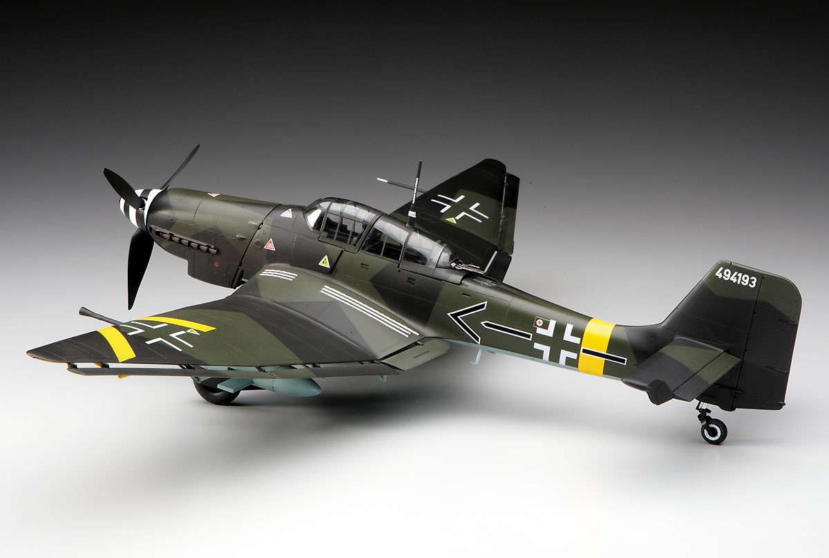 ユンカース Ju87G スツーカ “カノーネンフォーゲル” | 株式会社 ハセガワ