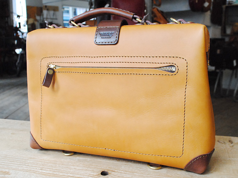 今年もやります、特別仕様鞄 by大阪店｜革鞄・革小物のHERZ公式通販