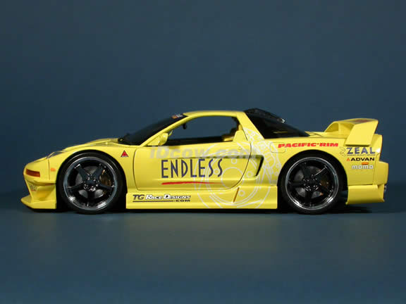 2003 Acura NSX diecast model car 1:18 scale die cast from Muscle