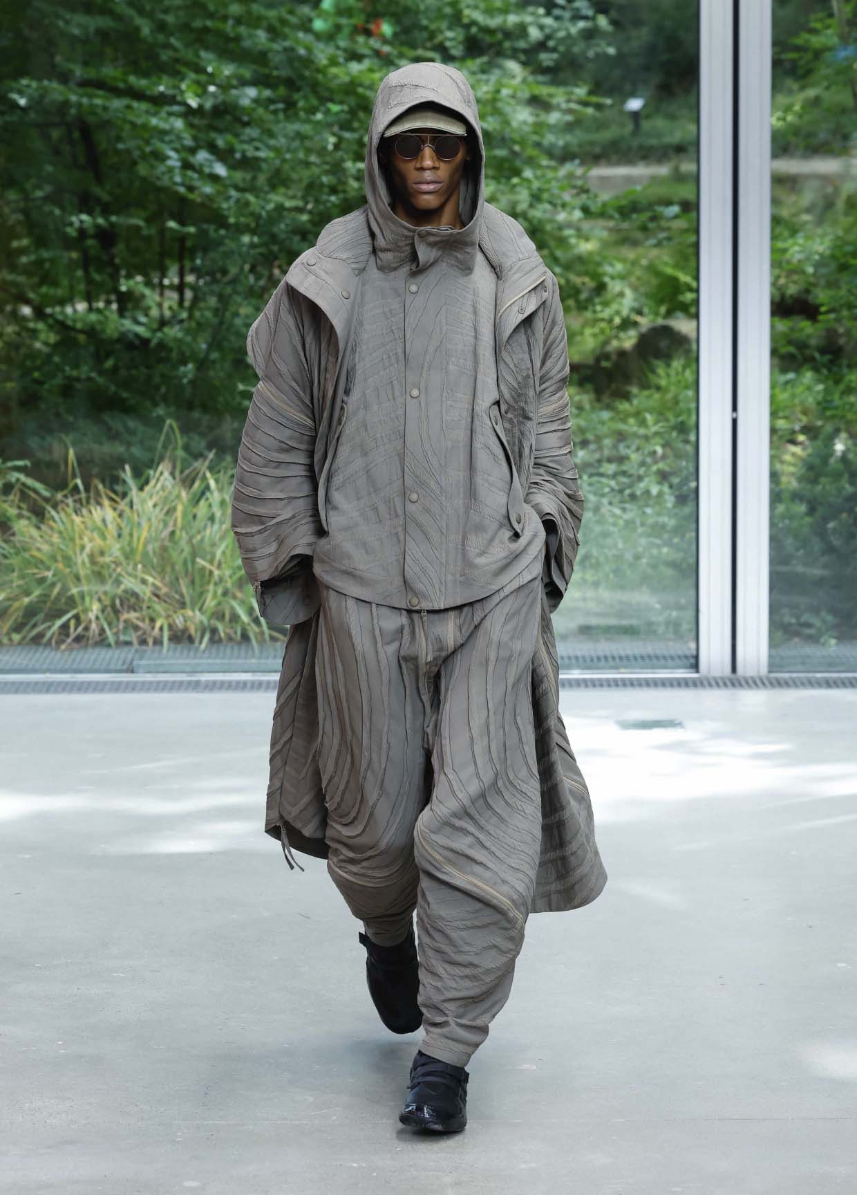 IM MEN SPRING SUMMER 2026 コレクション 21 – isseymiyake.com