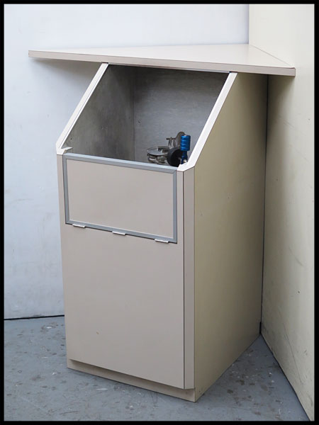 Kerr/カー 遠心鋳造器 鋳造作業台セット 歯科技工 | 中古品・不用品の