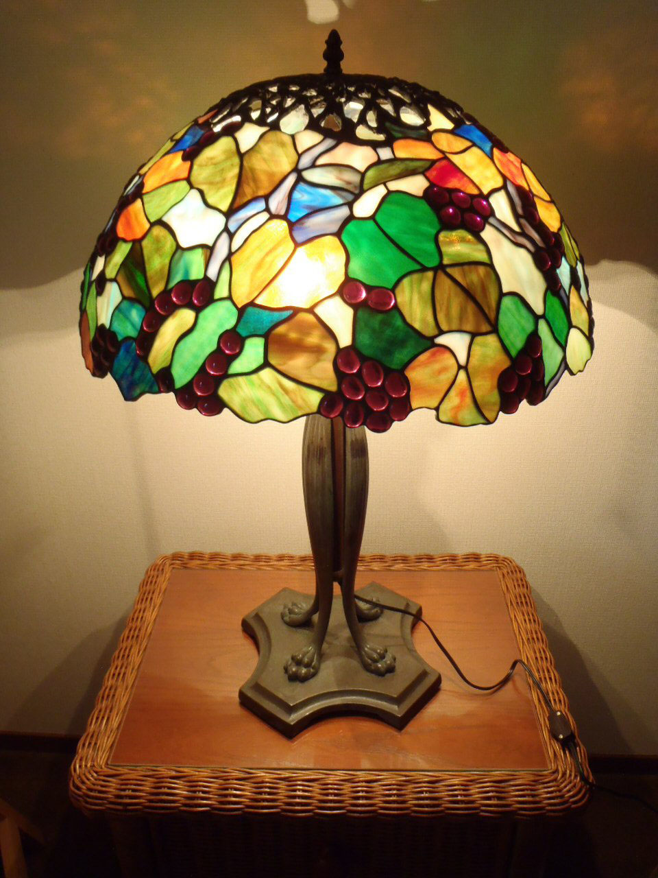 ステンドグラス（大）スタンド ぶどう柄/4脚ベース ステンドグラス