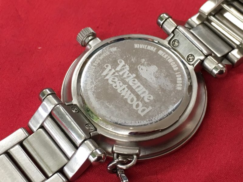 Vivienne・Westwoodヴィヴィアンウェストウッドの電池交換はお待ちの間