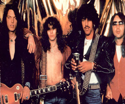 Remembering Thin Lizzy's Phil Lynott - in Metal News ( Metal