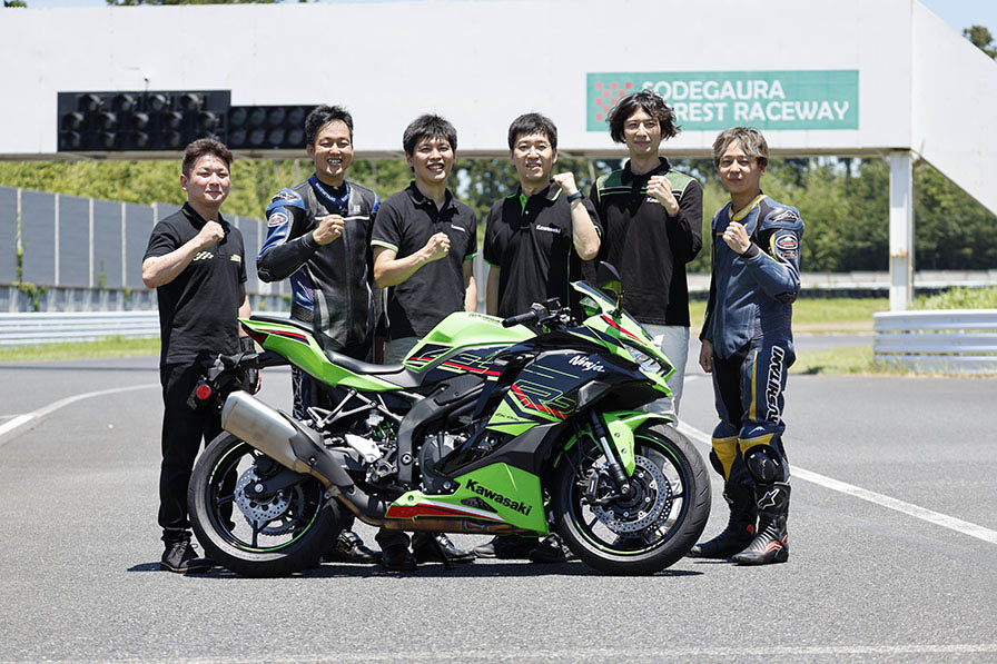 77馬力の400cc」は 意外やピーキーな純スポーツ！ Kawasaki Ninja ZX