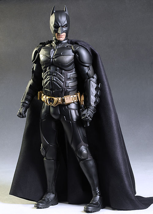 Review and photos of Dark Knight Rises Batman 1/4 scale action