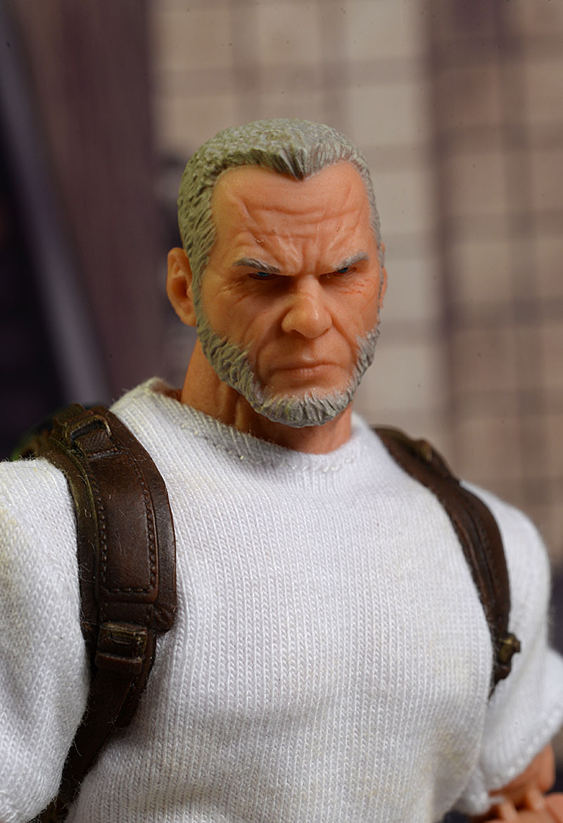 Review and photos of Old Man Logan Wolverine One:12 Collective