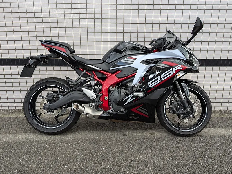 中古バイク | Kawasaki Ninja ZX-25R SE | エムズファクトリー 神奈川