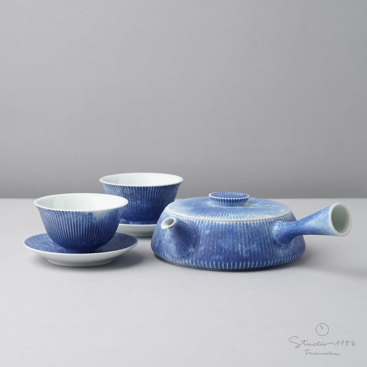 有田焼 コスモ 鎬茶器揃 平急須と台皿付仙茶碗 李荘窯の通販