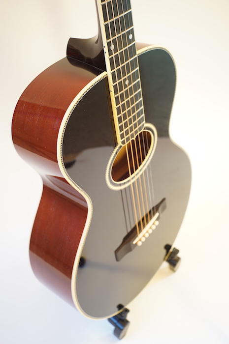 Stringphonic LeRoy Oval 新古品