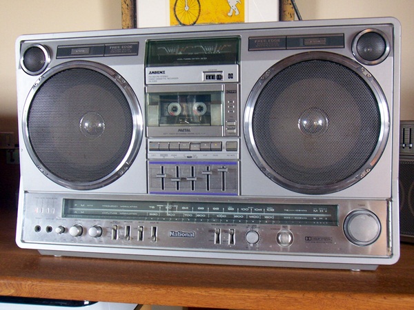 秘密基地のオーディオ部門（平成20年から～）大改革: 平成のラジカセ音