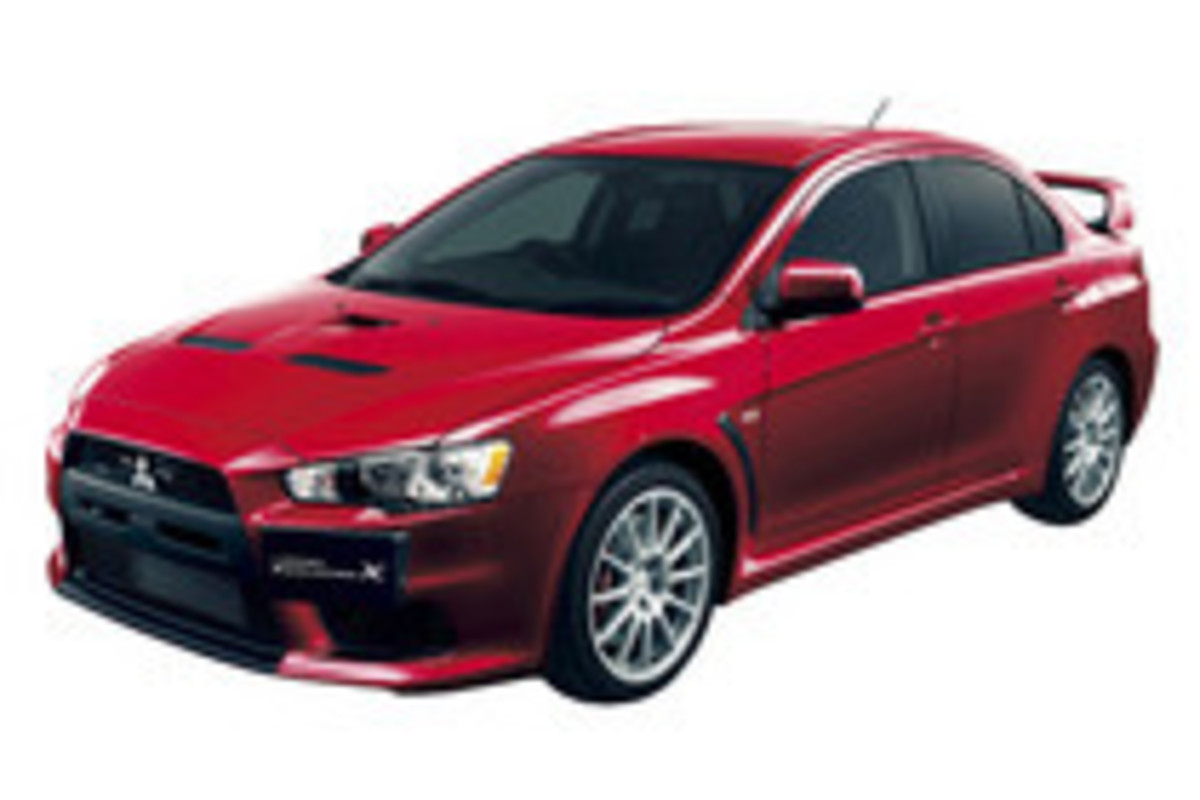 三菱ランエボX」マイチェン、オプション満載の新グレードも追加