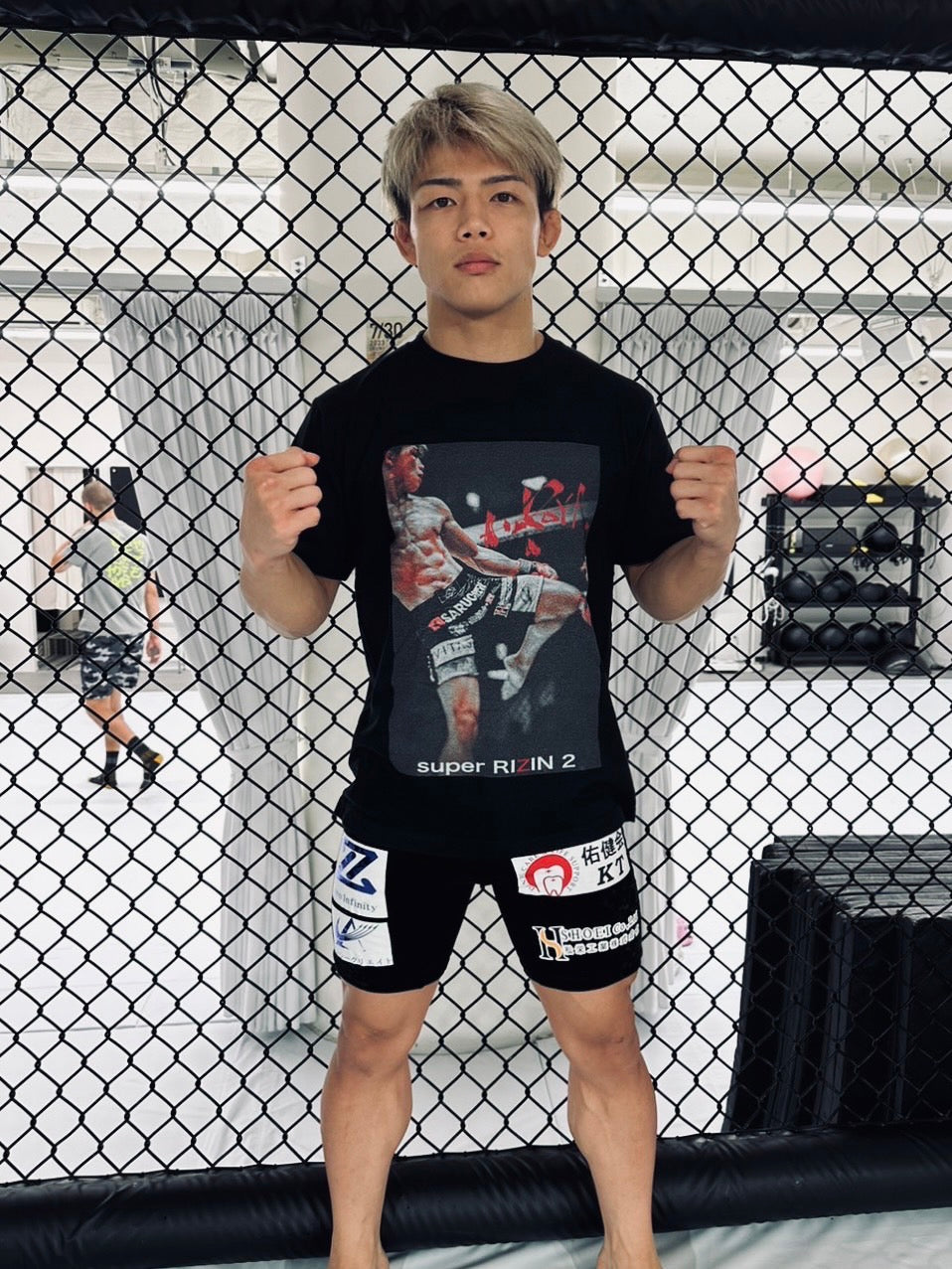 完売】超RIZIN.2 応援Tシャツ(黒/black) – Young gun