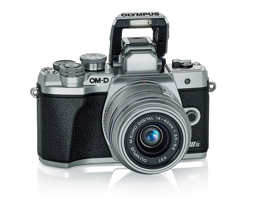 E-M10-Mark-IIIs-SLV-RA-FlashUp