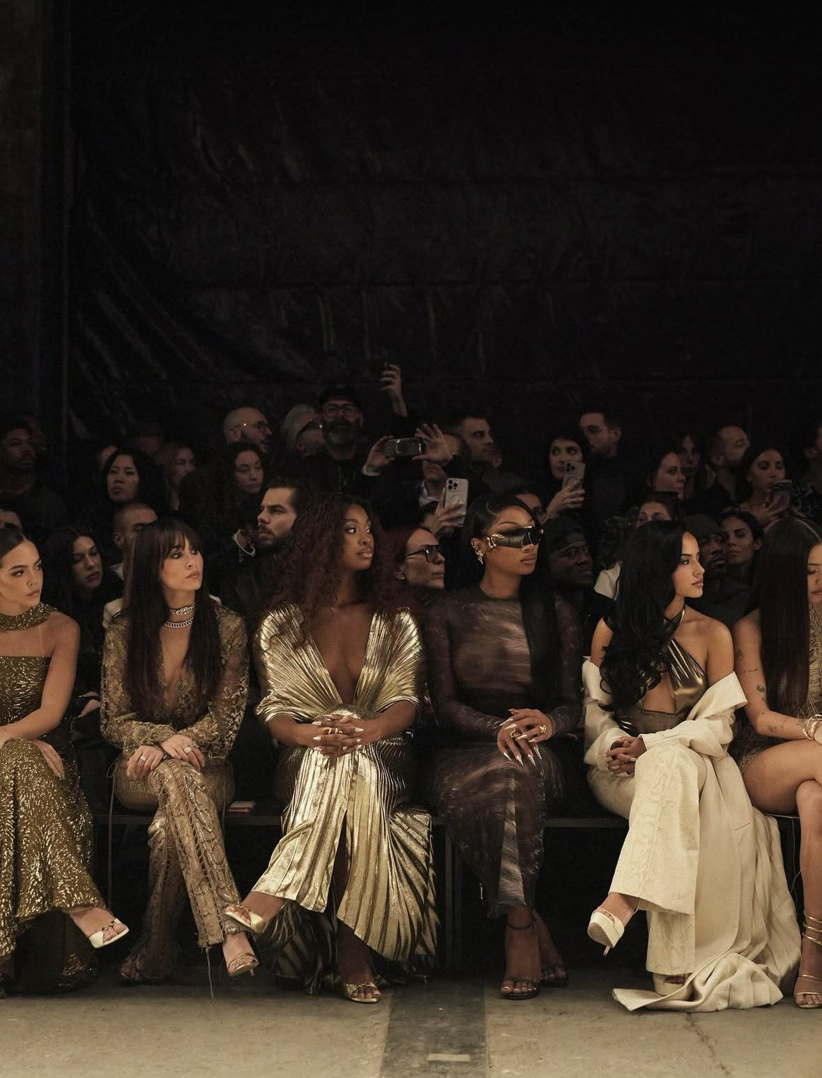 MUSIC DAILY — DOVE CAMERON Vogue Greece | December 2022