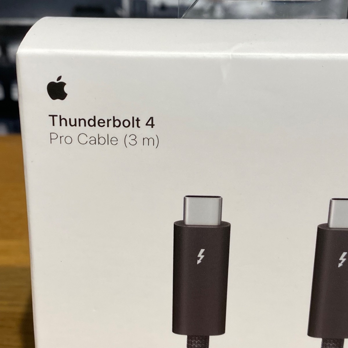 Apple Thunderbolt 4 Pro 3m Cable USB-C MacBook iPad iMac iPhone