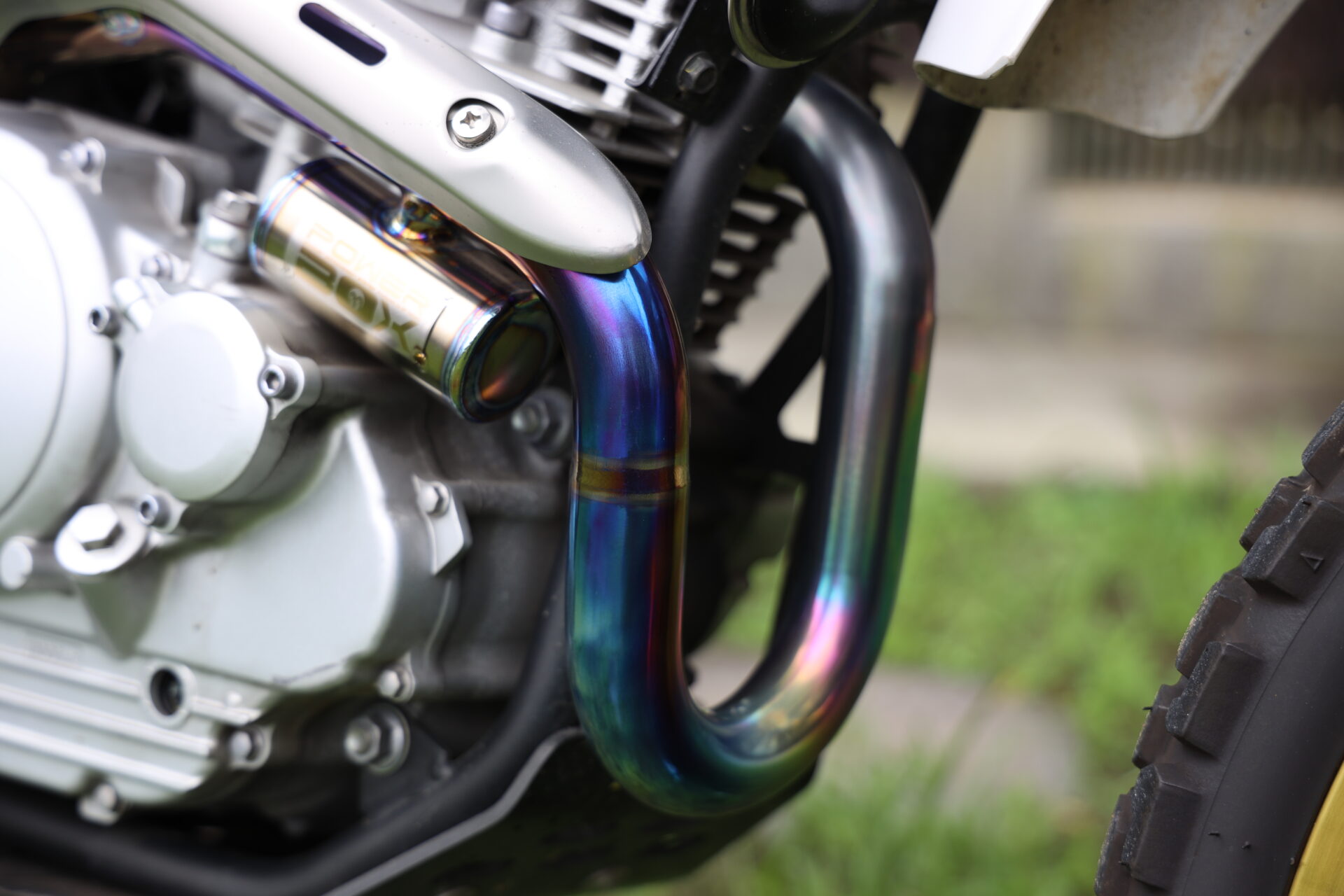 商品レビュー セローにSP忠男 POWER BOX チタンエキゾーストパイプ