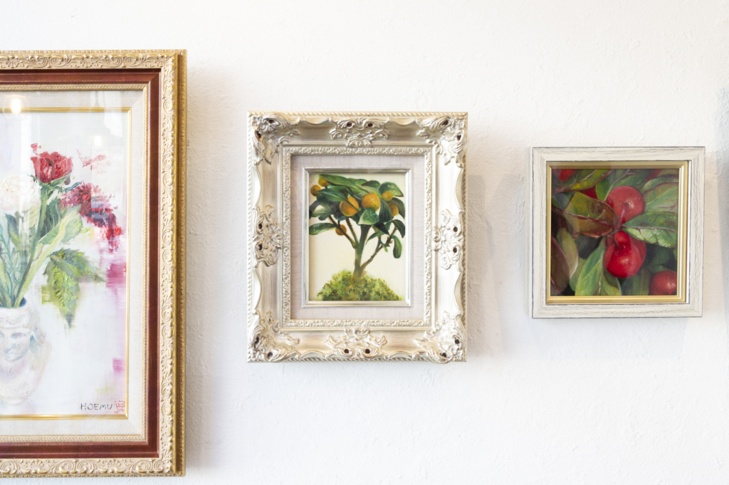 真作】佐藤隆良 紙本肉筆 金彩墨彩 仏画 日本画 額装 アクリル板 CK43