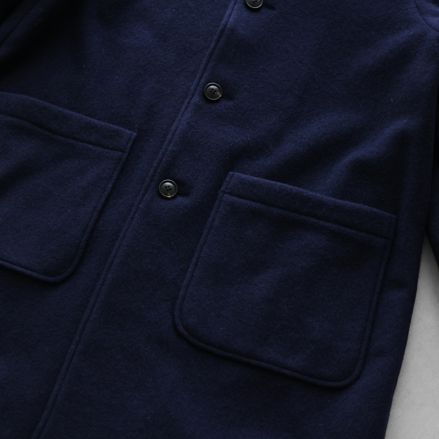 HUIS×尾州”縮絨ウールフランネルミドルコート 316をリリースしました